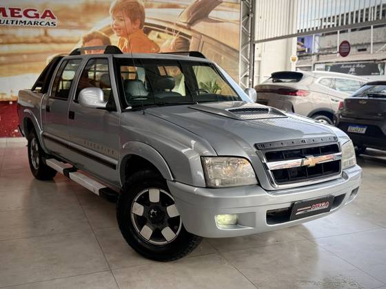 CHEVROLET S10 2.4 MPFI EXECUTIVE 4X2 CD 8V FLEX 4P MANUAL CHEVROLET S10 2.4 MPFI EXECUTIVE 4X2 CD 8V FLEX 4P MANUAL